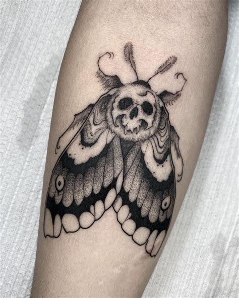 25 Stunning Moth Tattoo Ideas For Men & Women in 2024